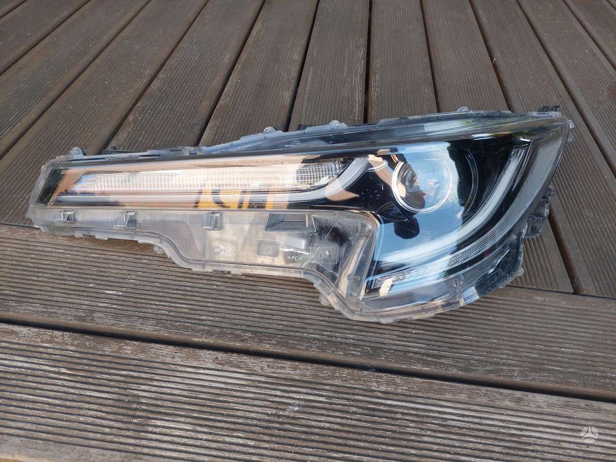 Toyota Corolla kėbulo dalys