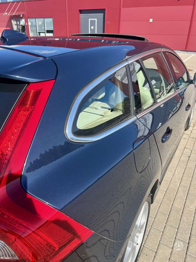 Volvo V60, 2.4 l., Универсал