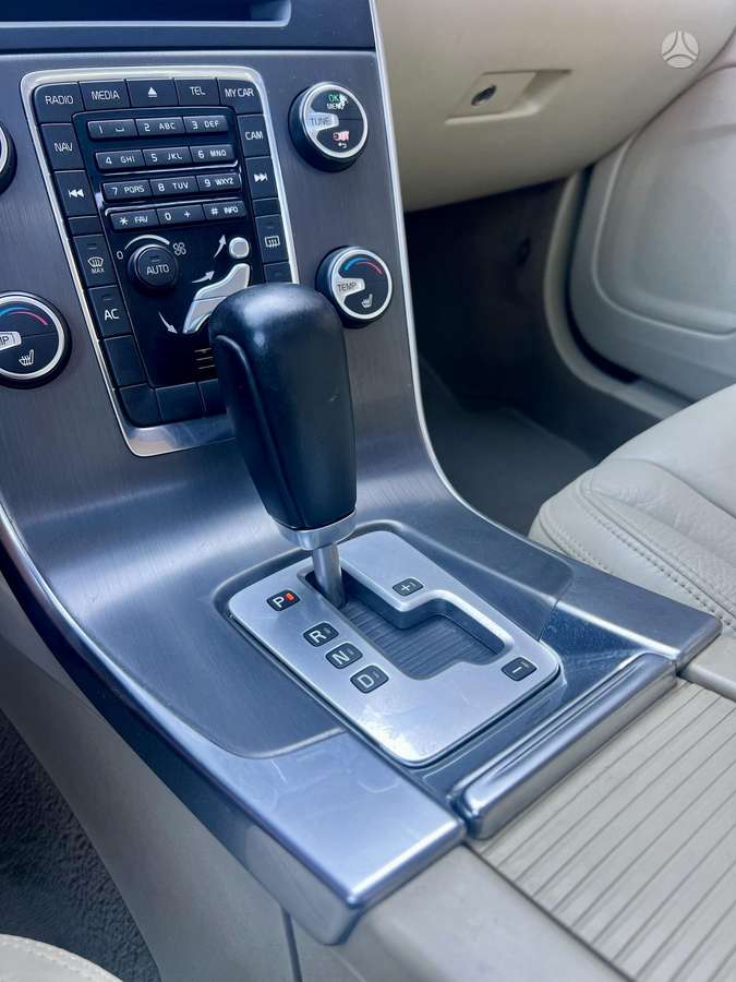 Volvo V60, 2.4 l., Универсал