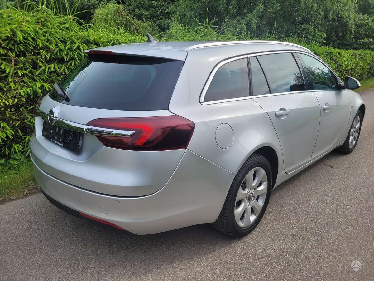 Opel Insignia, Универсал