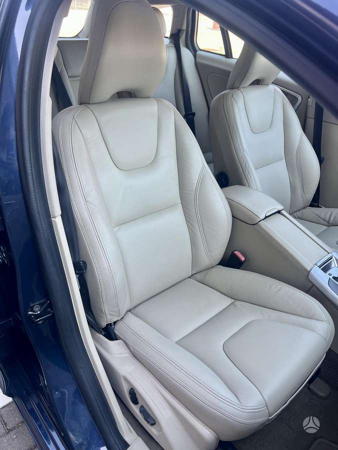 Volvo V60, 2.4 l., Универсал