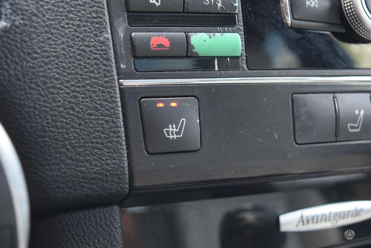Mercedes-Benz E220, 2.2 l., Седан