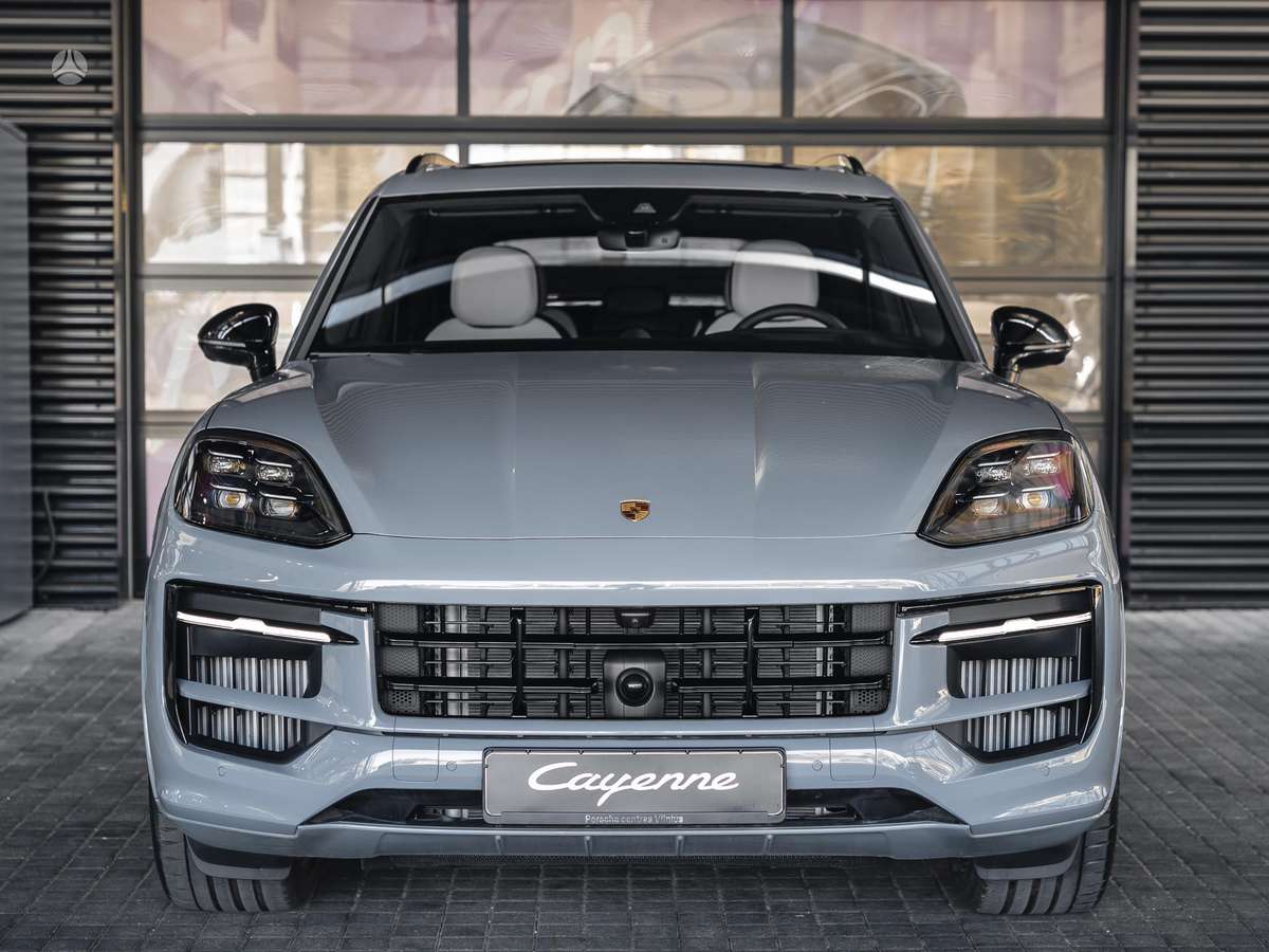 Porsche Cayenne - 8