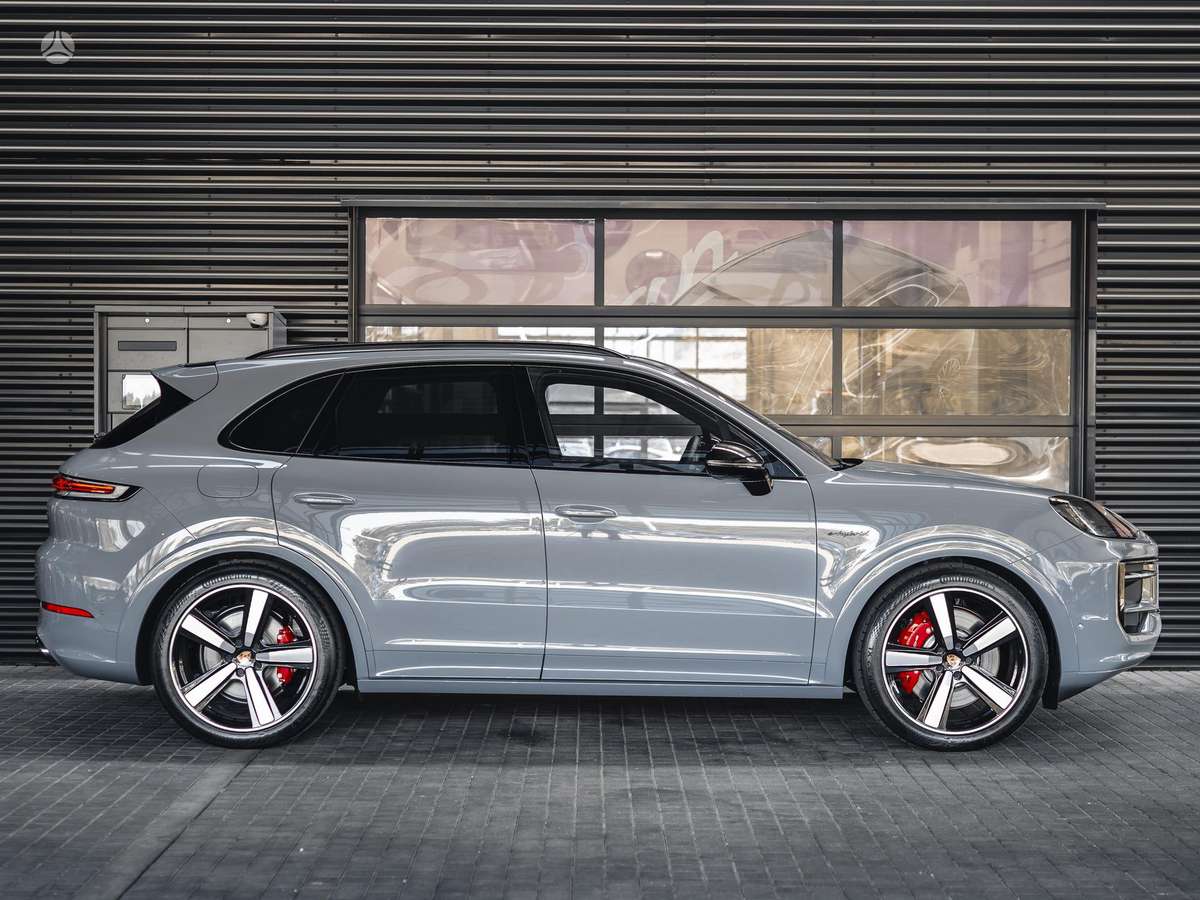 Porsche Cayenne - 6