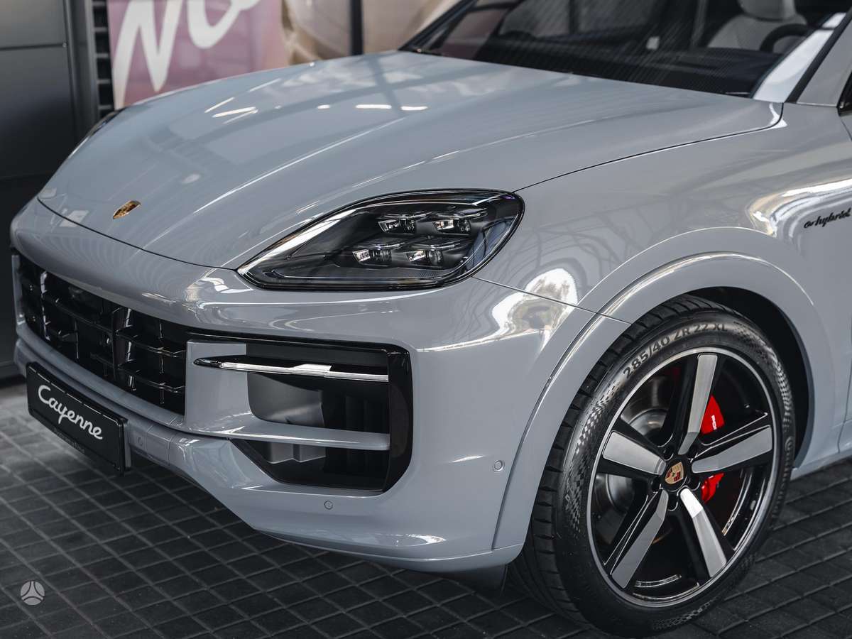 Porsche Cayenne - 10