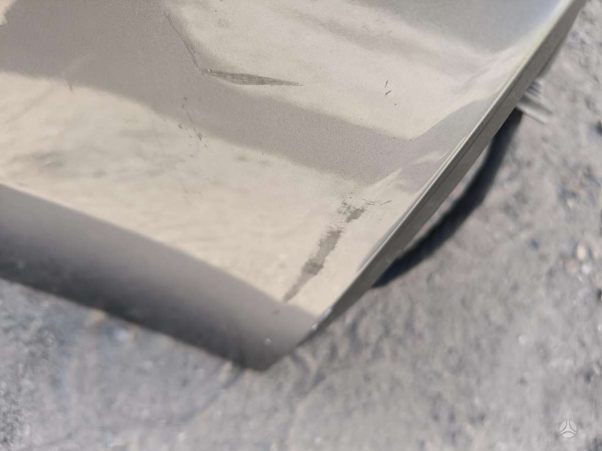 Tesla Model Y Juniper durys tik durys stiklo nera