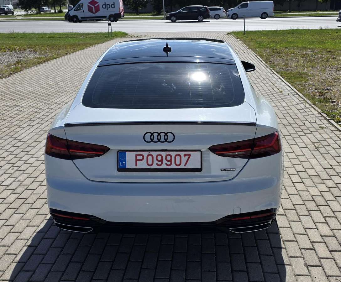 Audi A5, 2.0 l., hatchback