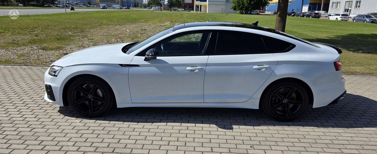 Audi A5, 2.0 l., hatchback