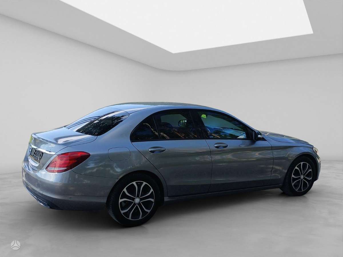 Mercedes-Benz C180 - 6