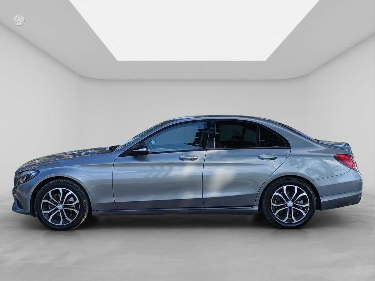 Mercedes-Benz C180 - 2