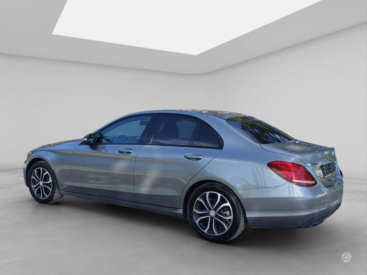 Mercedes-Benz C180 - 3
