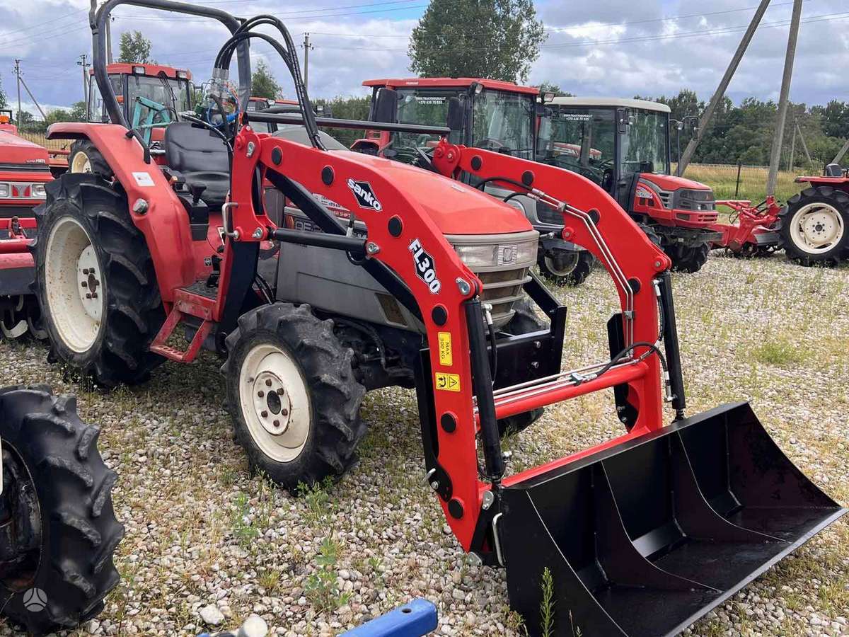 Kubota ĮVAIRIŲ MODELIŲ, tractors