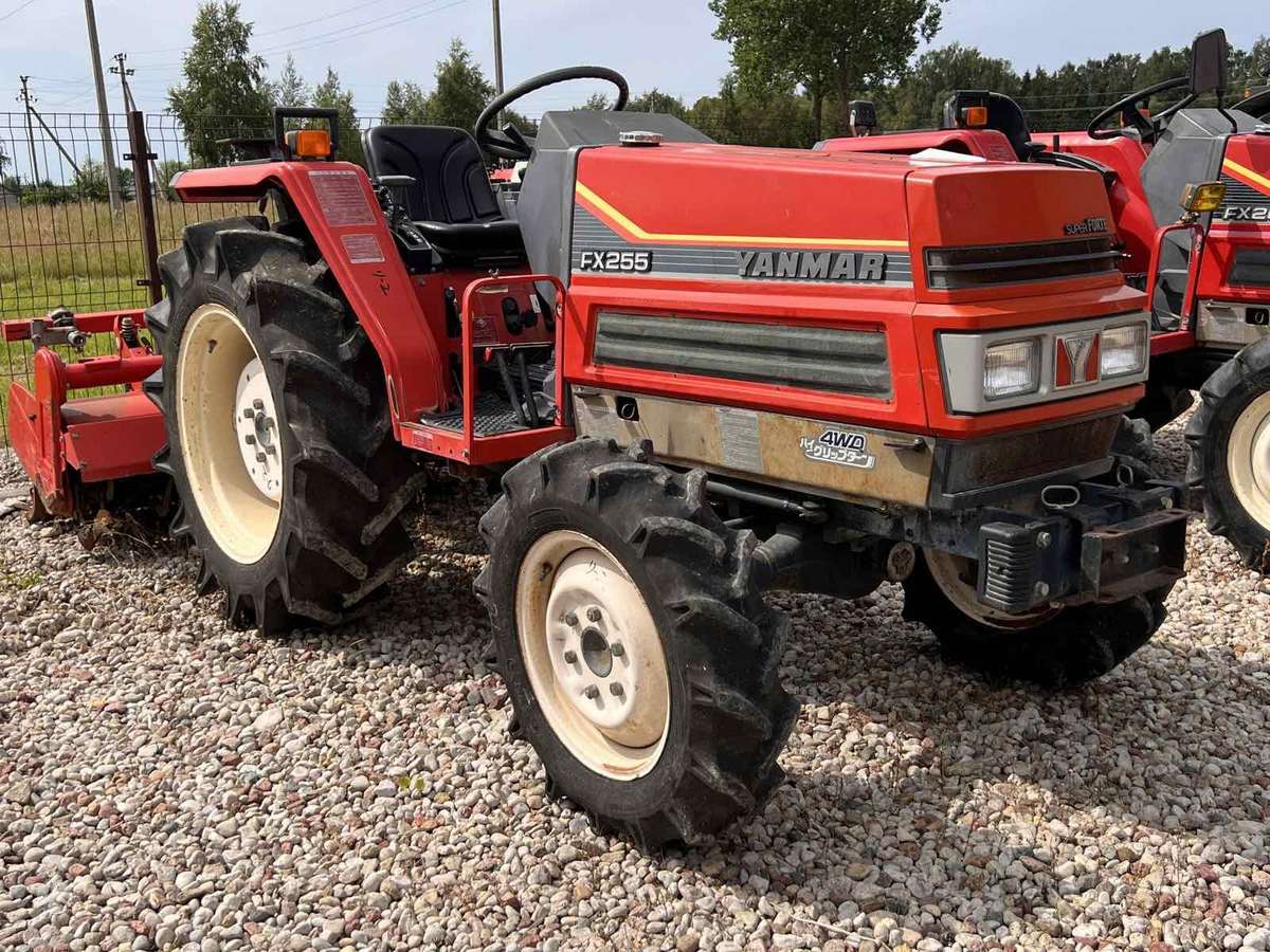 Kubota ĮVAIRIŲ MODELIŲ, tractors