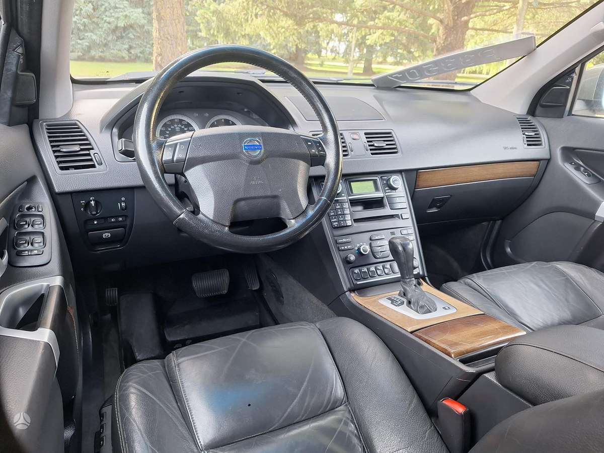 Volvo XC90, 3.2 l., off-road / crossover