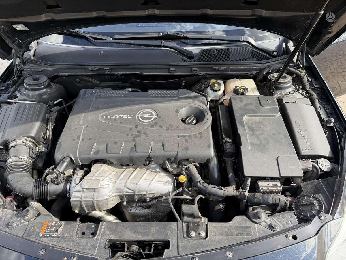 Opel Insignia, 2.0 l., Хэтчбек