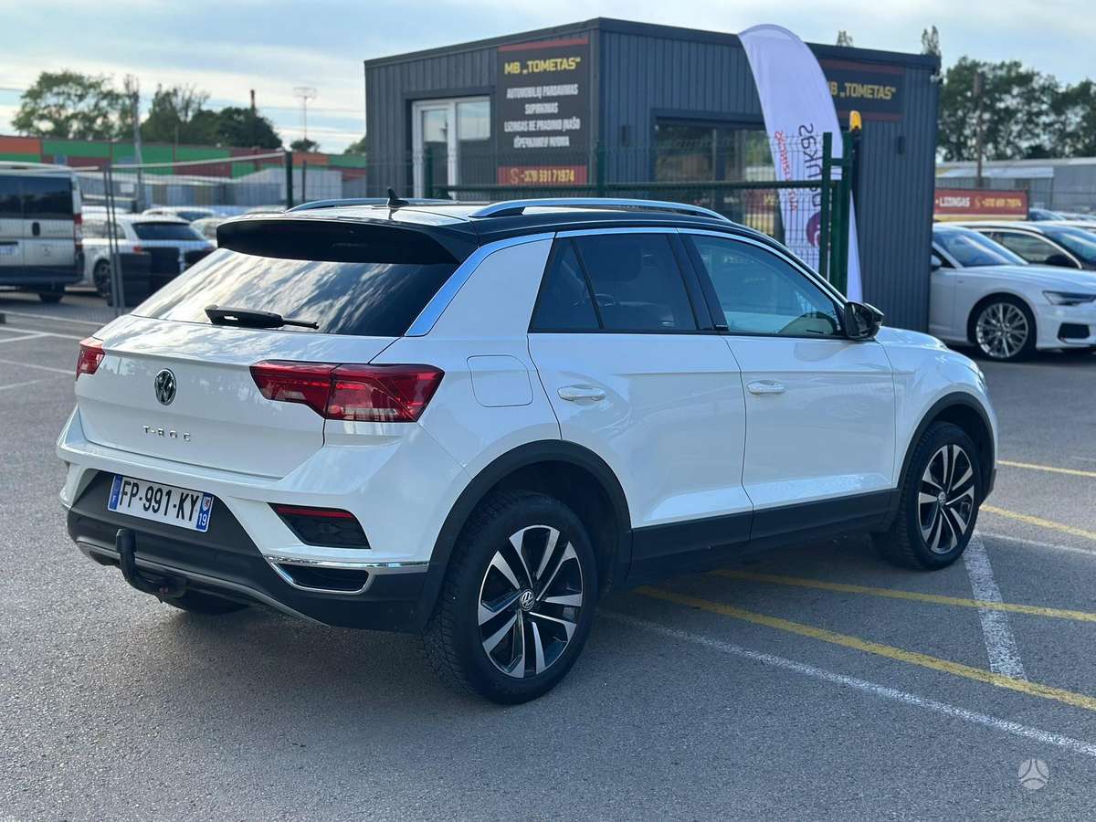Volkswagen T-Roc - 8