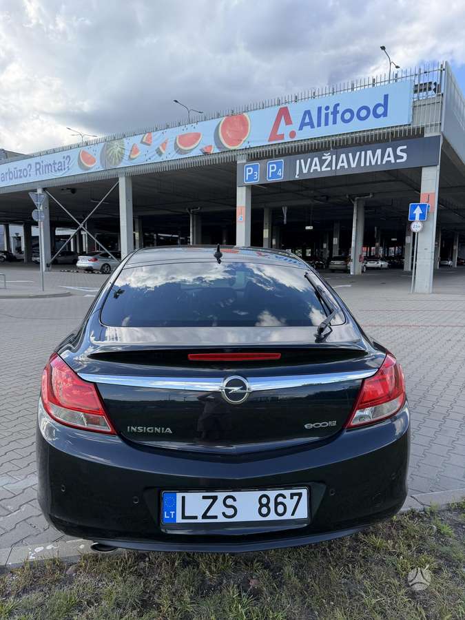Opel Insignia, 2.0 l., Хэтчбек