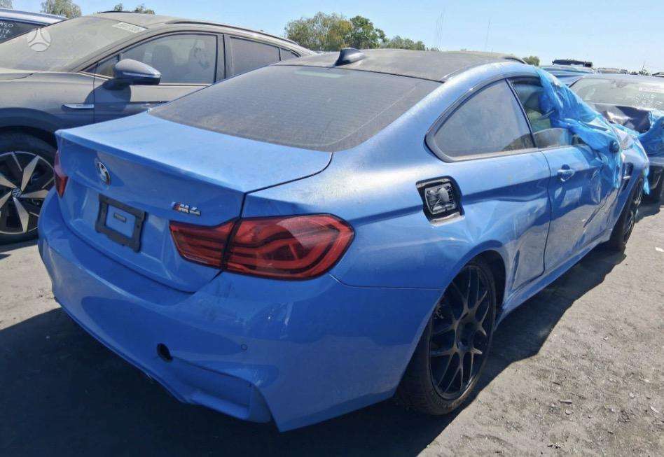 BMW M4, coupe