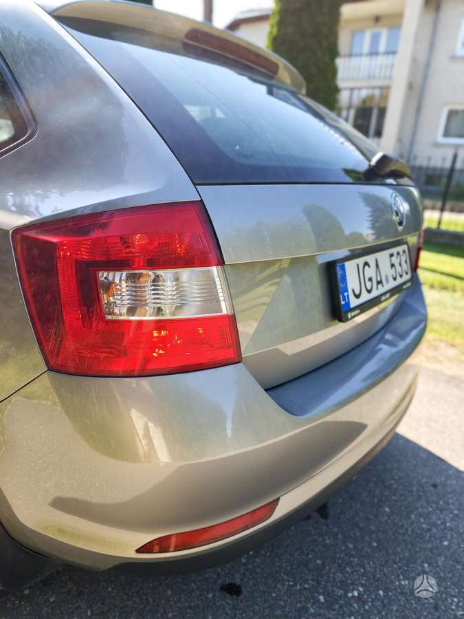 Skoda Rapid, 1.2 l., Хэтчбек