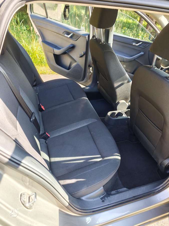 Skoda Rapid, 1.2 l., Хэтчбек