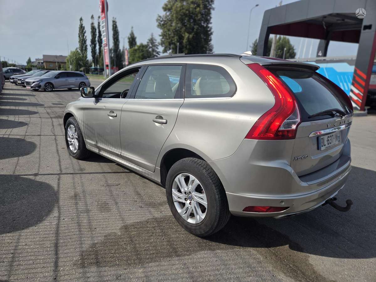 Volvo XC60 - 4