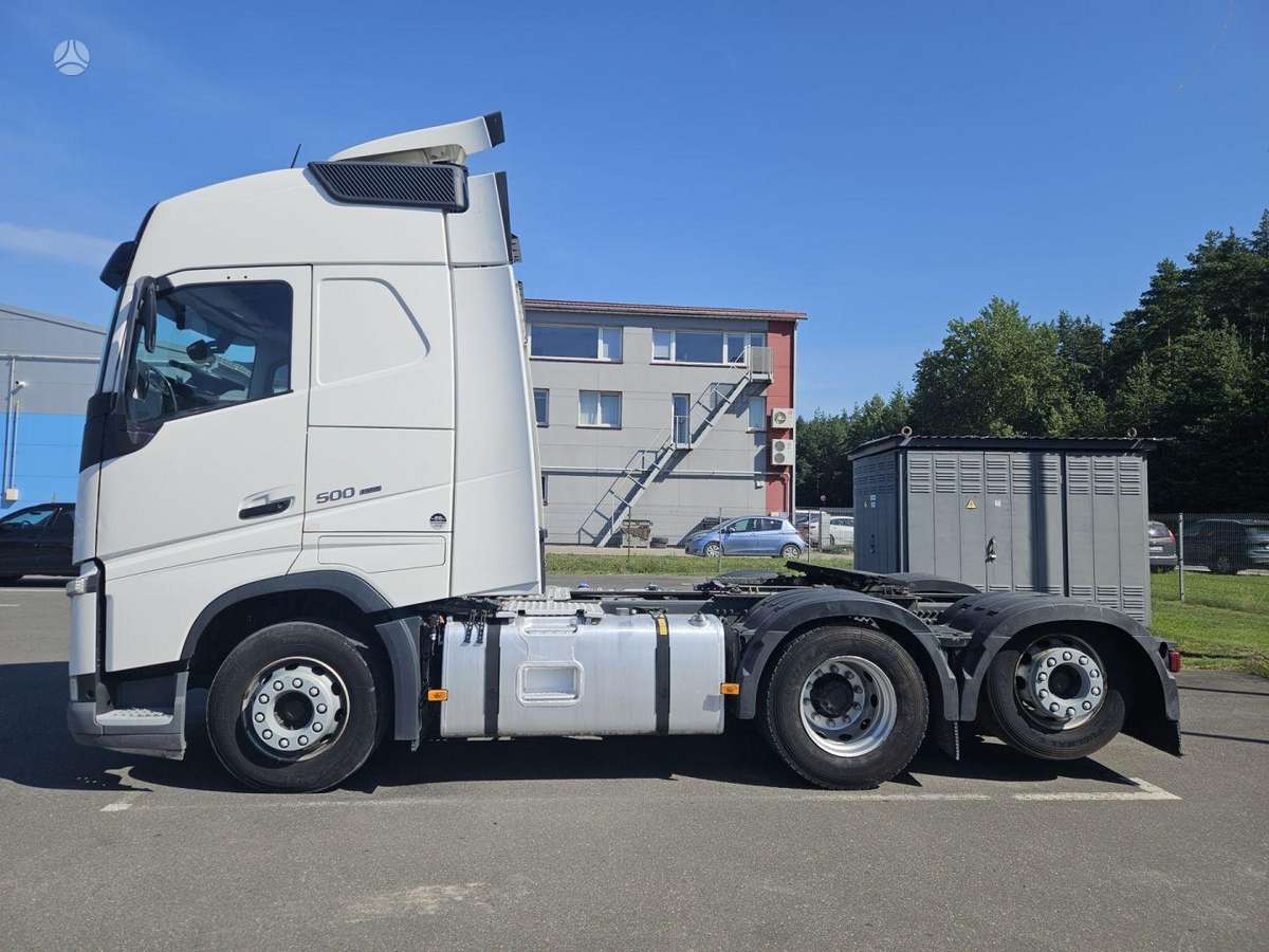 Volvo FH 500 6x2, double sleeper