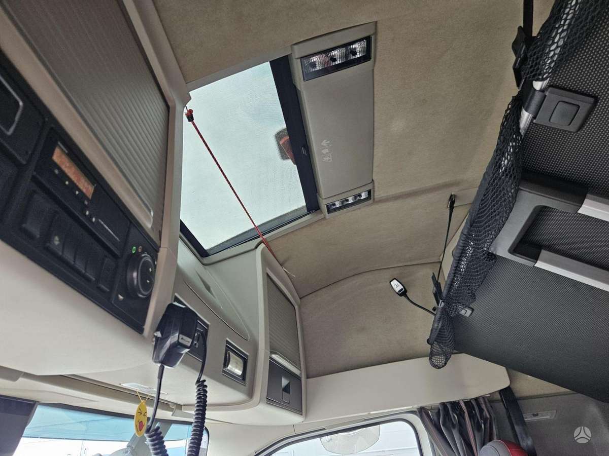Volvo FH, 2 спальных места
