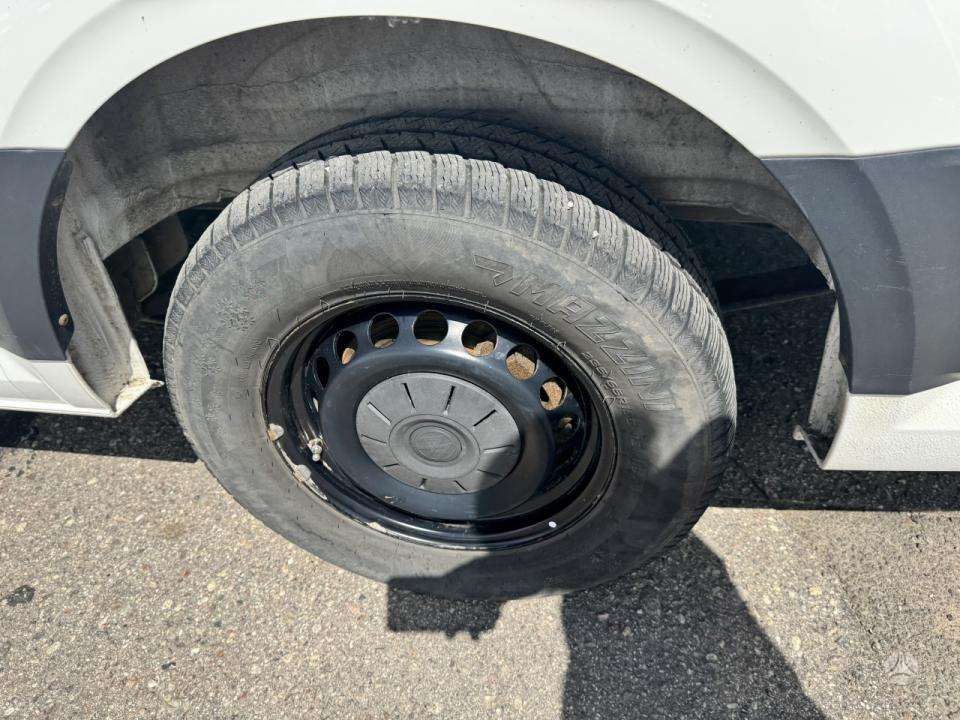 Volkswagen Crafter, cargo van