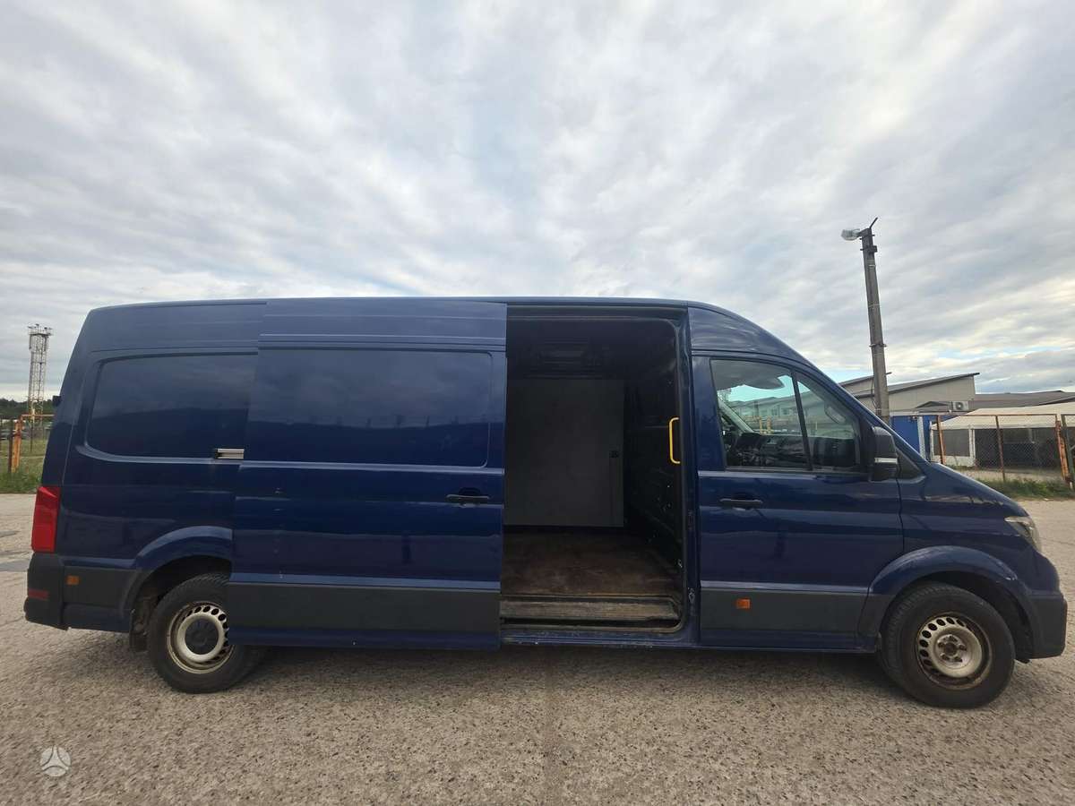 Volkswagen Crafter - 11