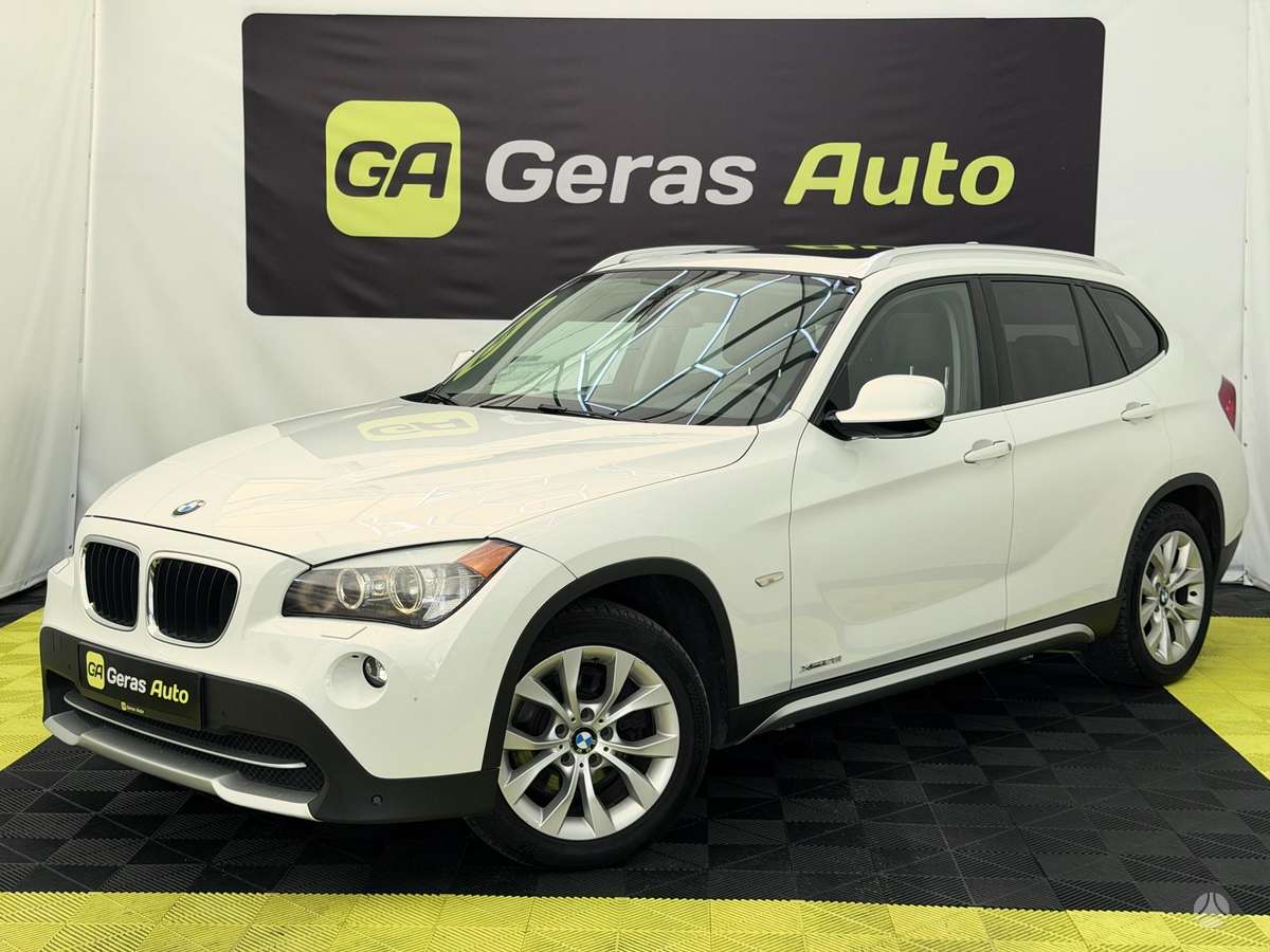 BMW X1, 2.0 l., off-road / crossover