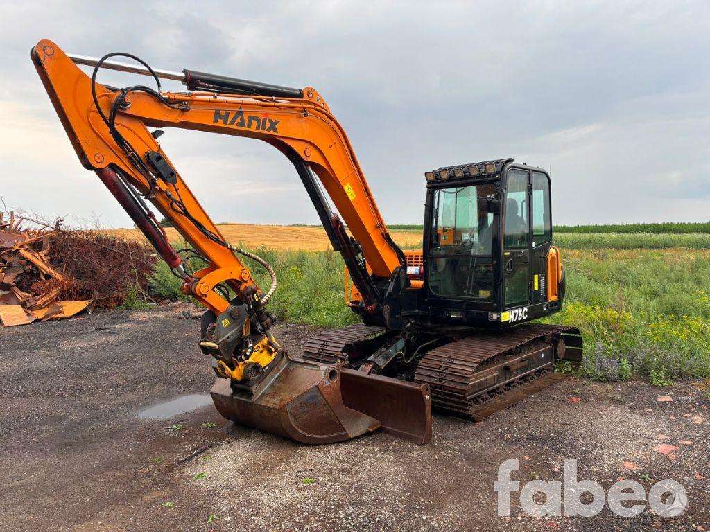 Hanix H75C, excavator