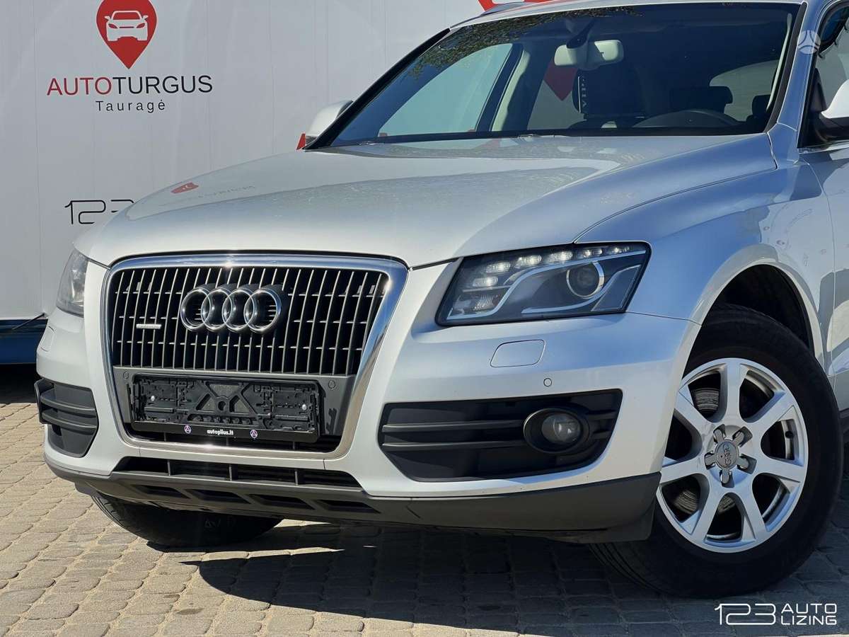 Audi Q5, 2.0 l., off-road / crossover