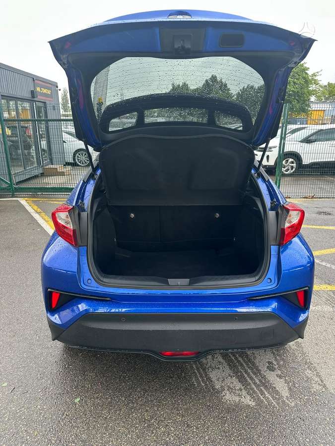 Toyota C-HR - 8