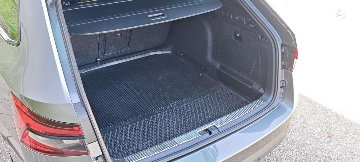 Skoda Superb, 1.5 l., Универсал