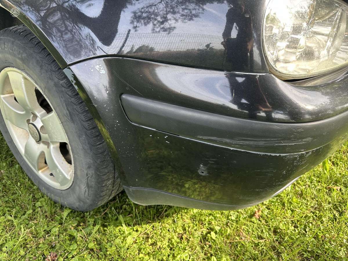 Volkswagen Golf - 5