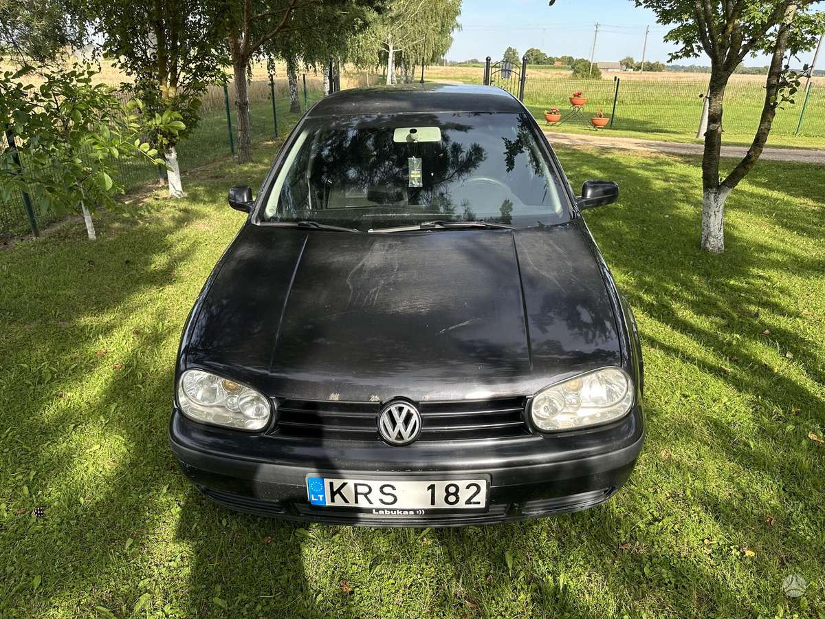 Volkswagen Golf - 4