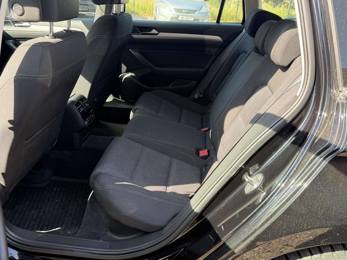 Volkswagen Passat, 2.0 l., Универсал