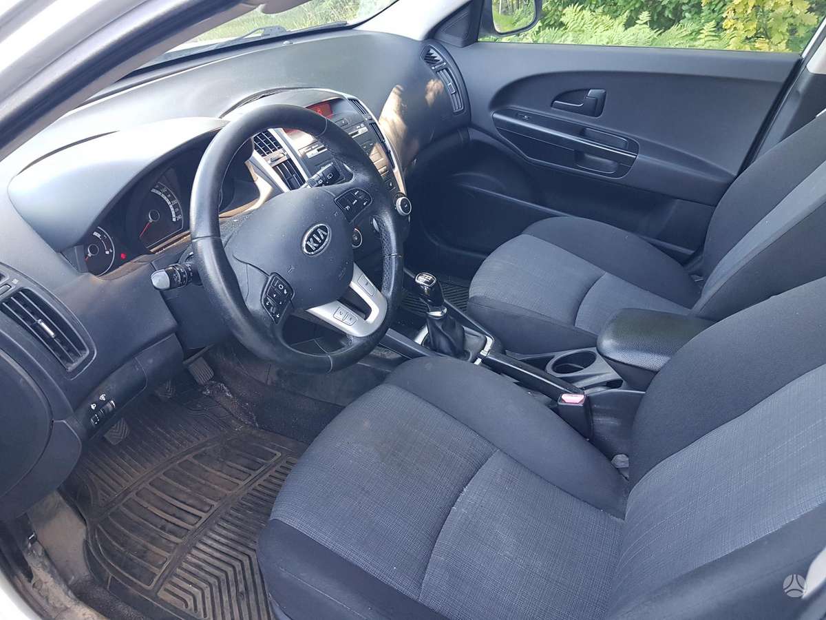 Kia Ceed, 1.6 l., universalas