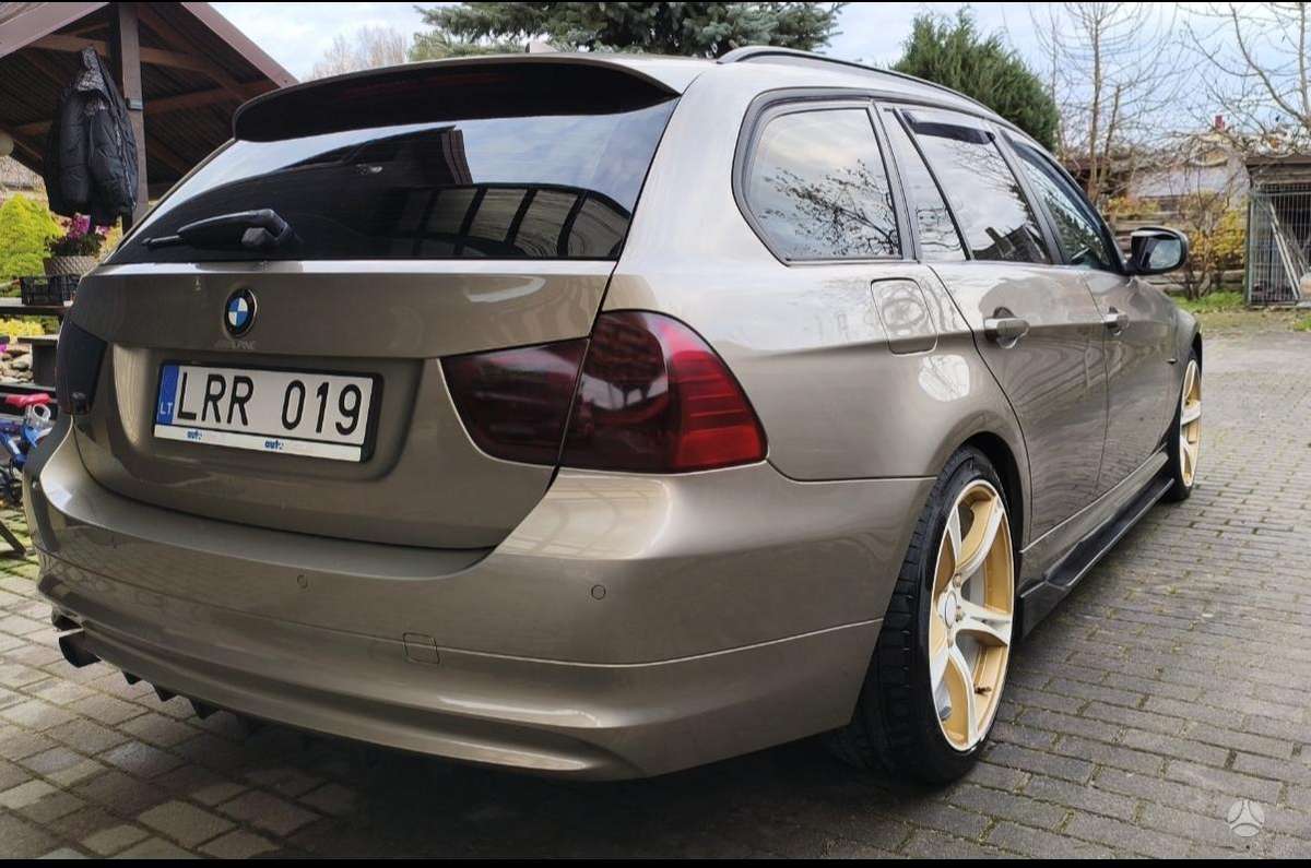 BMW 318, 2.0 l., wagon