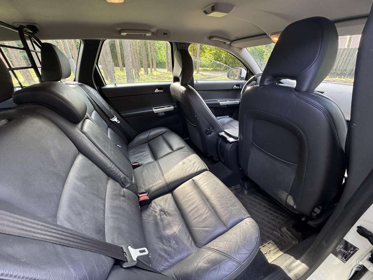 Volvo V50 - 8