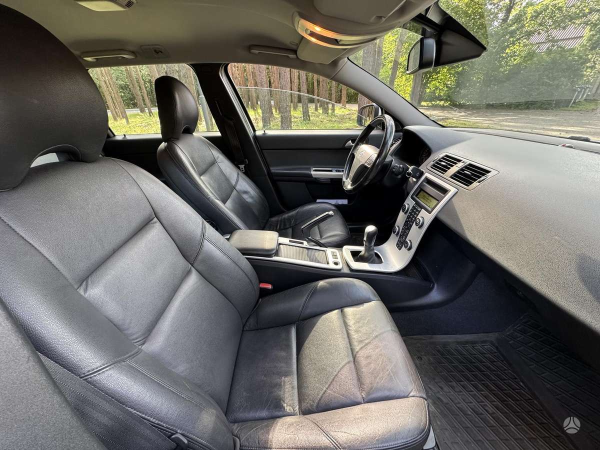 Volvo V50 - 9