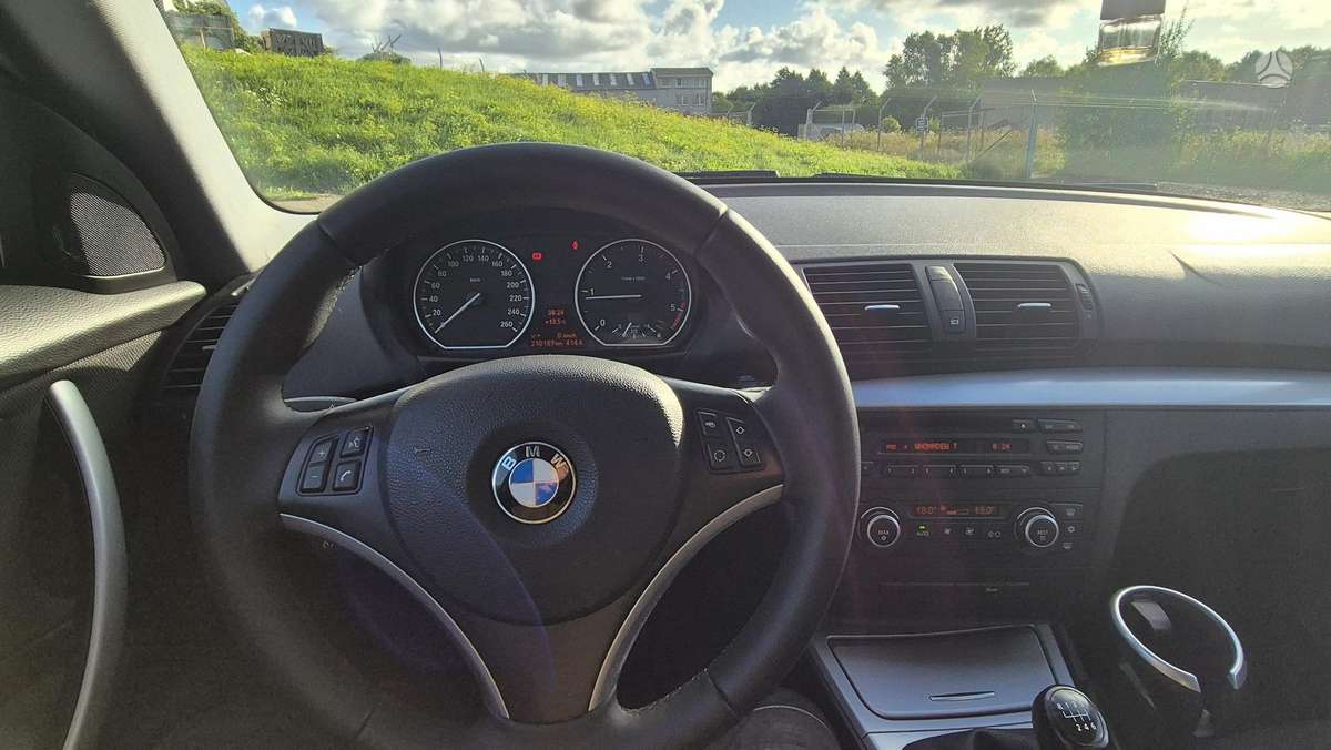 BMW 120, 2.0 l., Хэтчбек