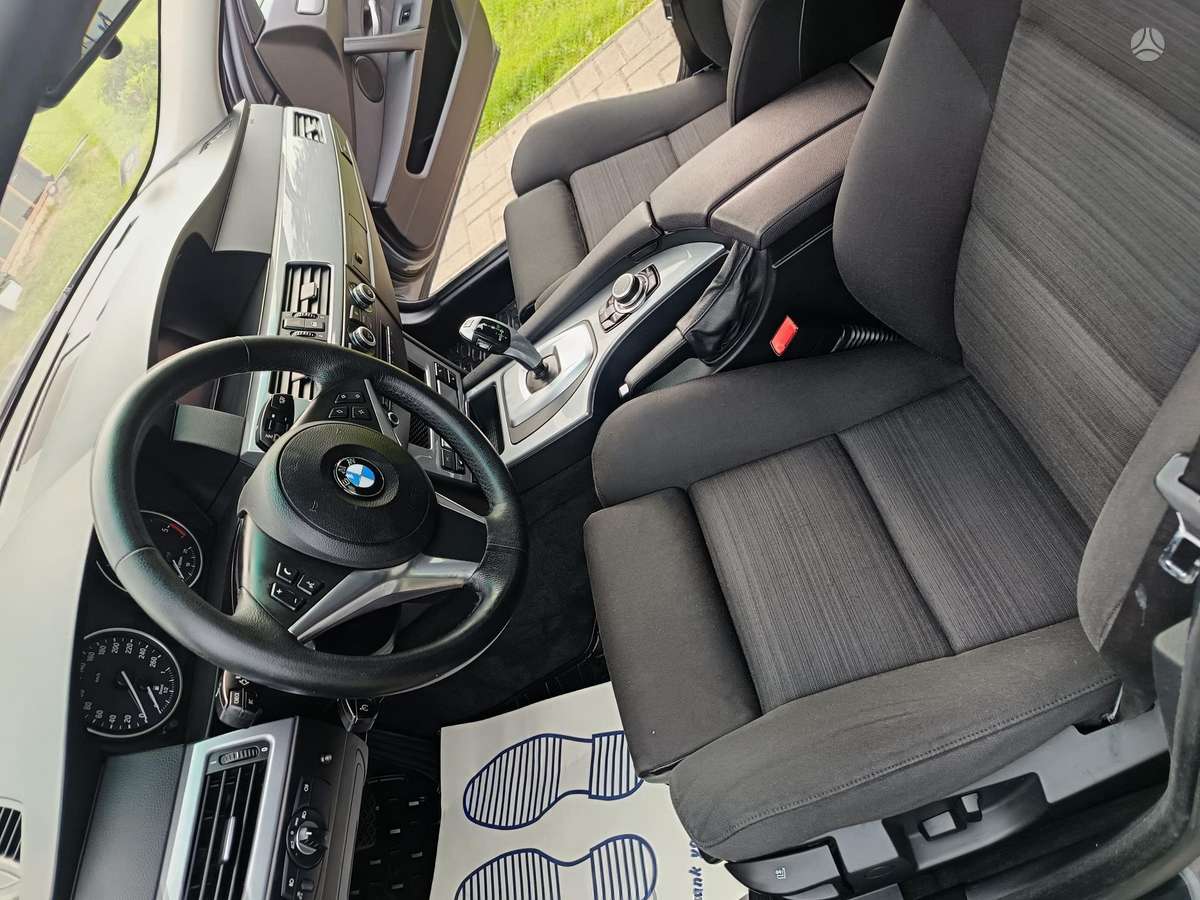 BMW 520, 2.0 l., Седан