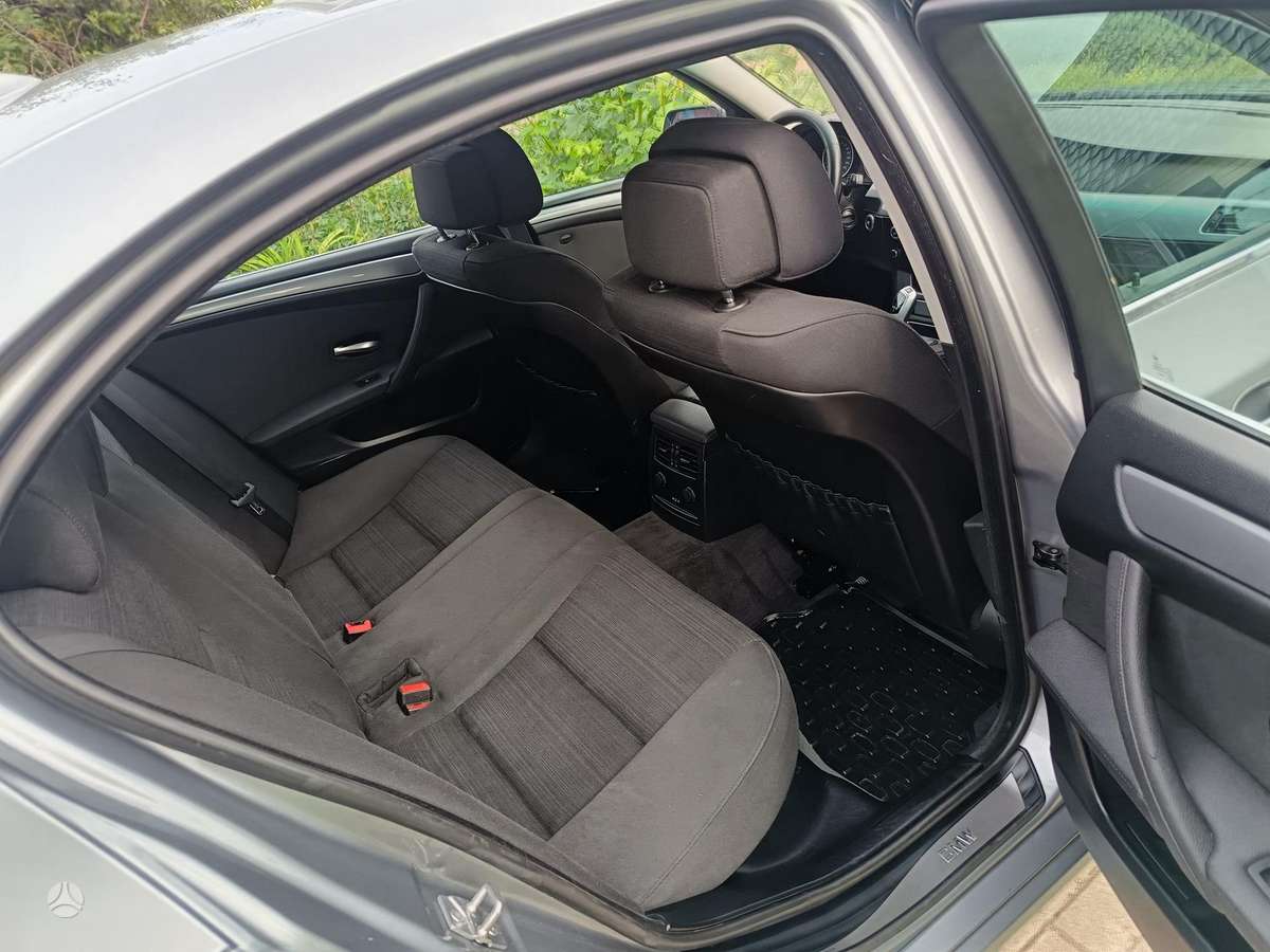 BMW 520, 2.0 l., Седан