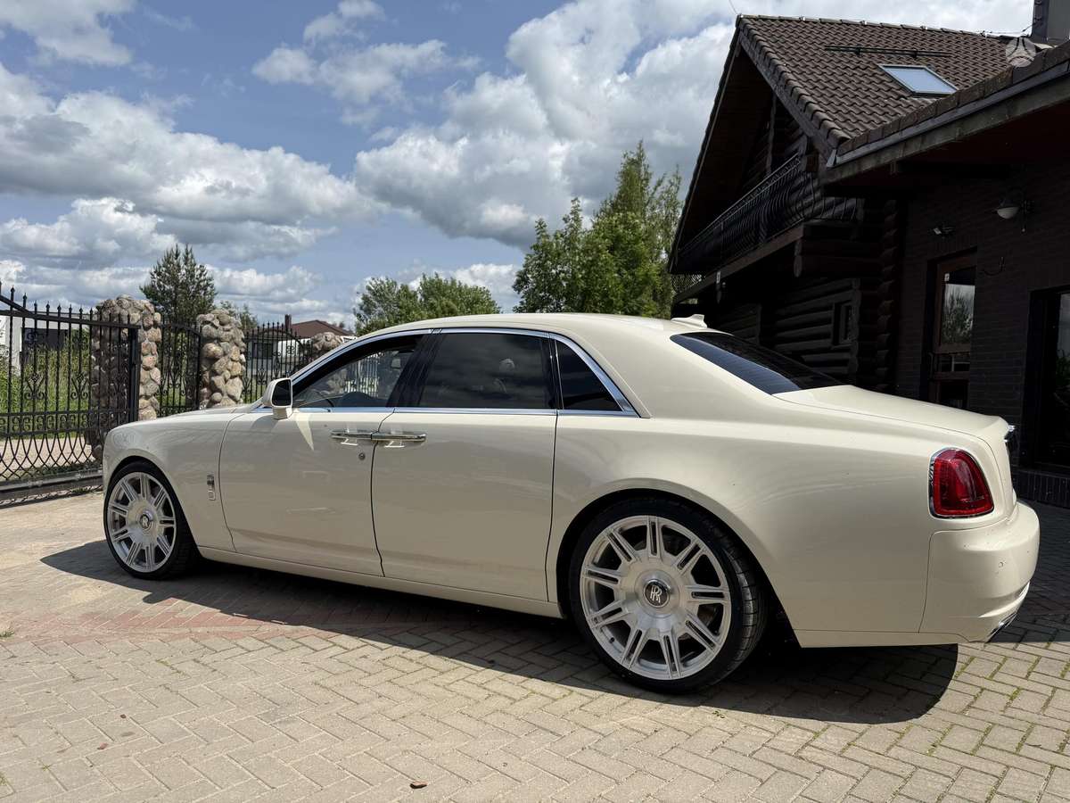 Rolls-Royce Ghost, 6.6 l., Седан