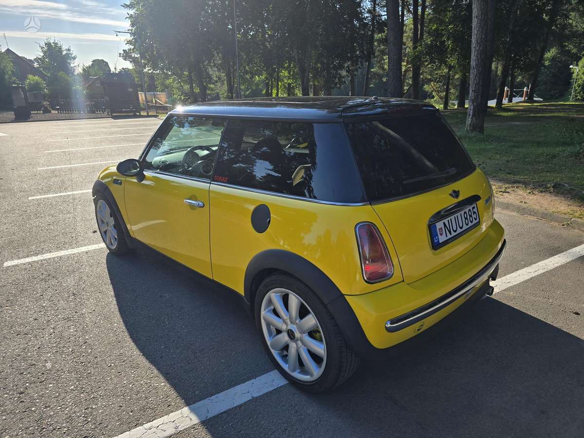 Mini Cooper, 1.6 l., hatchback