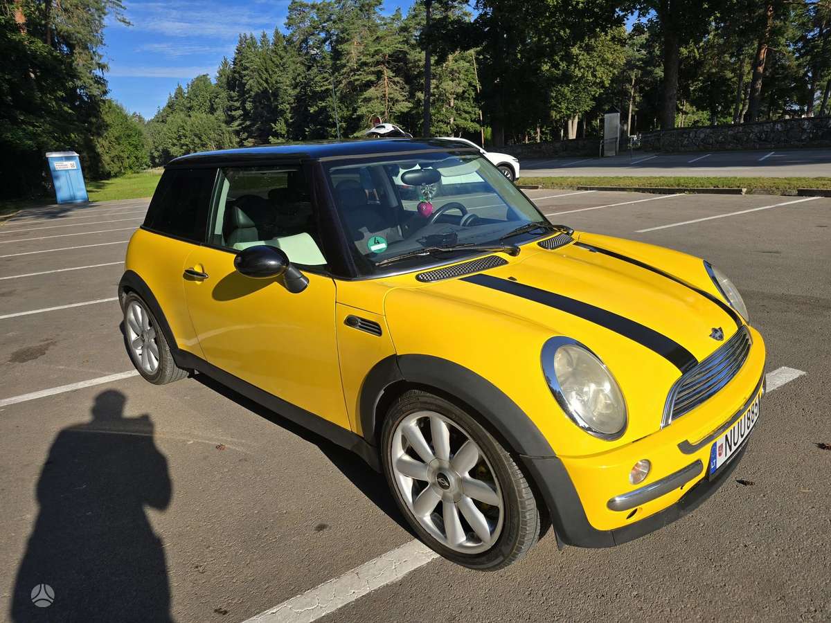 Mini Cooper, 1.6 l., hatchback