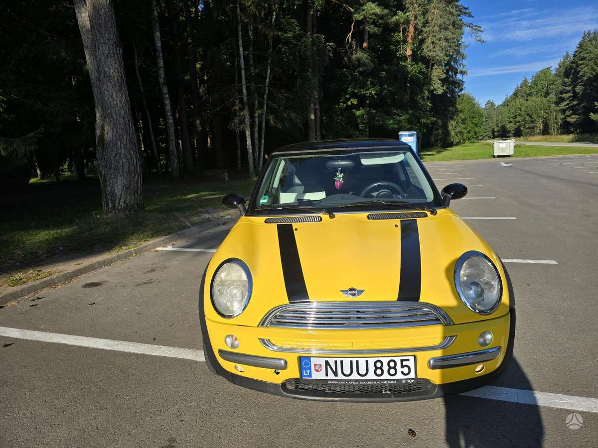 Mini Cooper, 1.6 l., hatchback