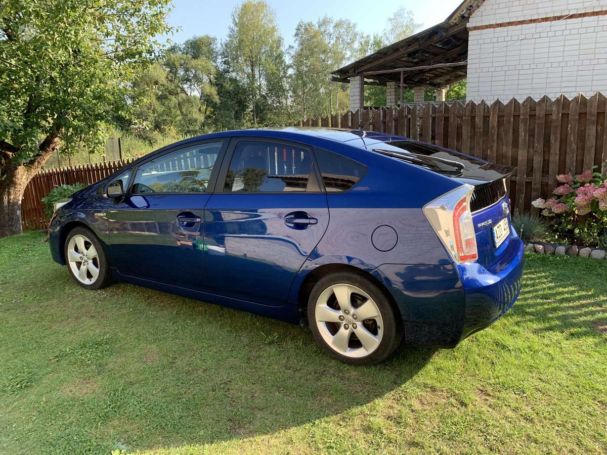 Toyota Prius - 2