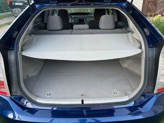 Toyota Prius - 8